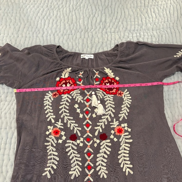 Angel Heart Boutique AHB EXCLUSIVE: GORGEOUS LOVE TOP - GREY 2X - Picture 8 of 10